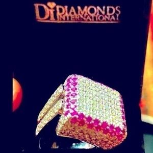 Magnificent 18kt white-Gold -Italian Gold With Diamonds and Pink Sapphire NEW